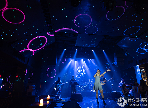 索尼a7r3可以用fe卡口吗,索尼a7r3最轻便镜头