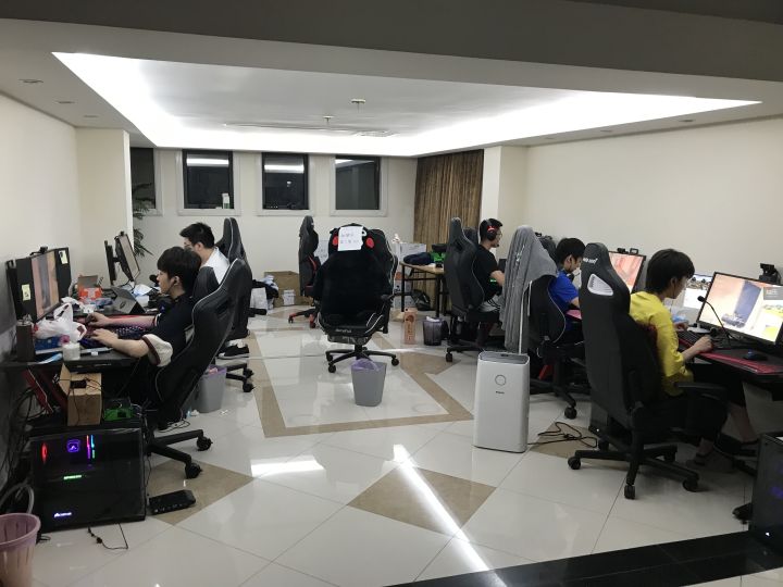 如果这个人还在LPL中奋斗，他会达到什么高度