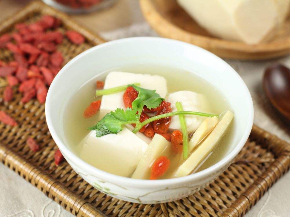 竹笋又简单又好吃的方法,竹笋这样做太好吃了不苦不涩口