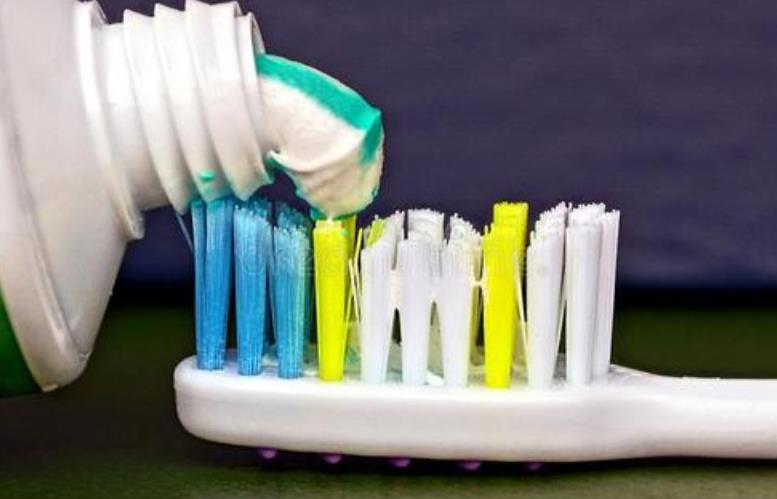 如何去除不锈钢刮痕,怎么去除不锈钢上的划痕