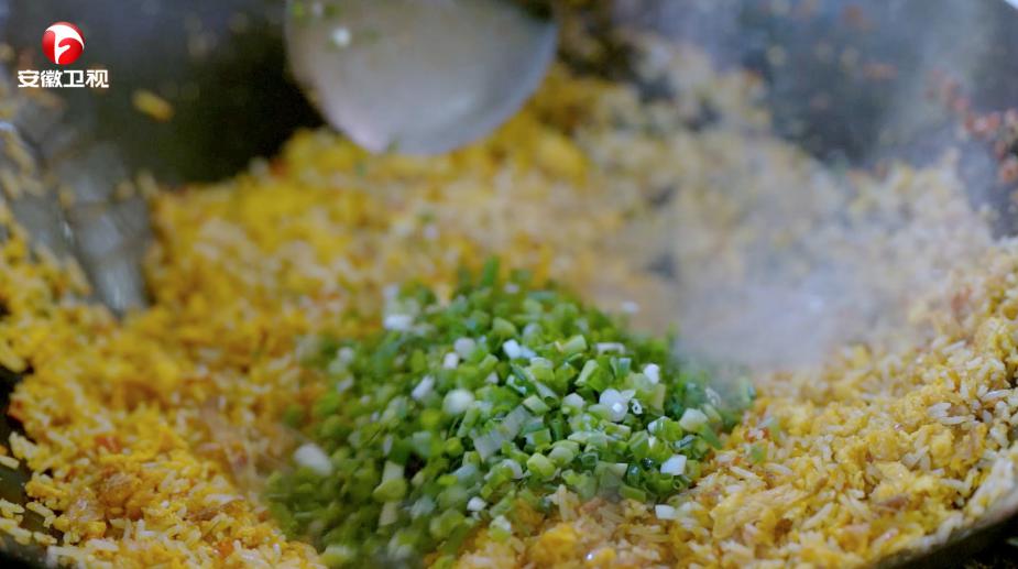 《民宿里的中国》重回万峰林，慕名而来尝鲜人间至味！