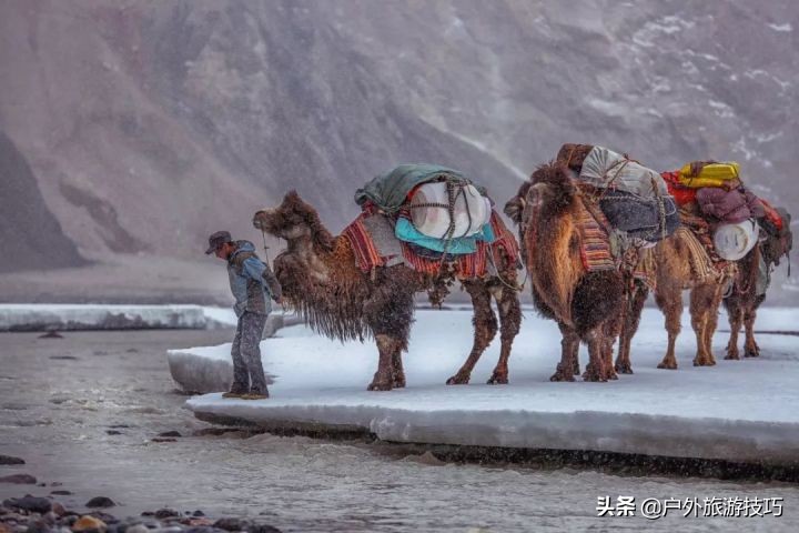 记得《攀登者》相机丢了的事吗？摄影在户外探险发展中的简史