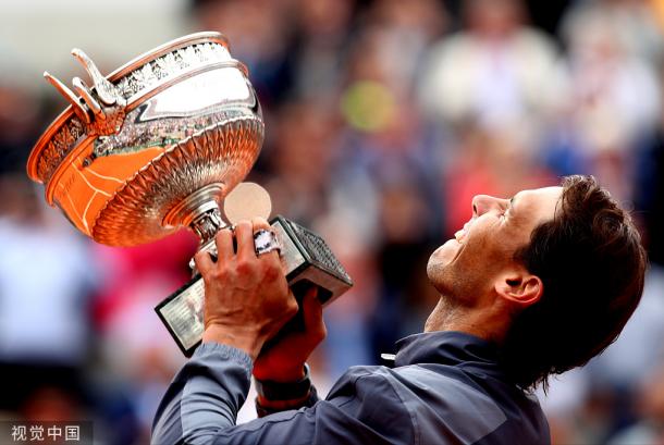 第18冠！时间终将成为纳达尔的朋友，年轻5岁的他能超越费德勒？