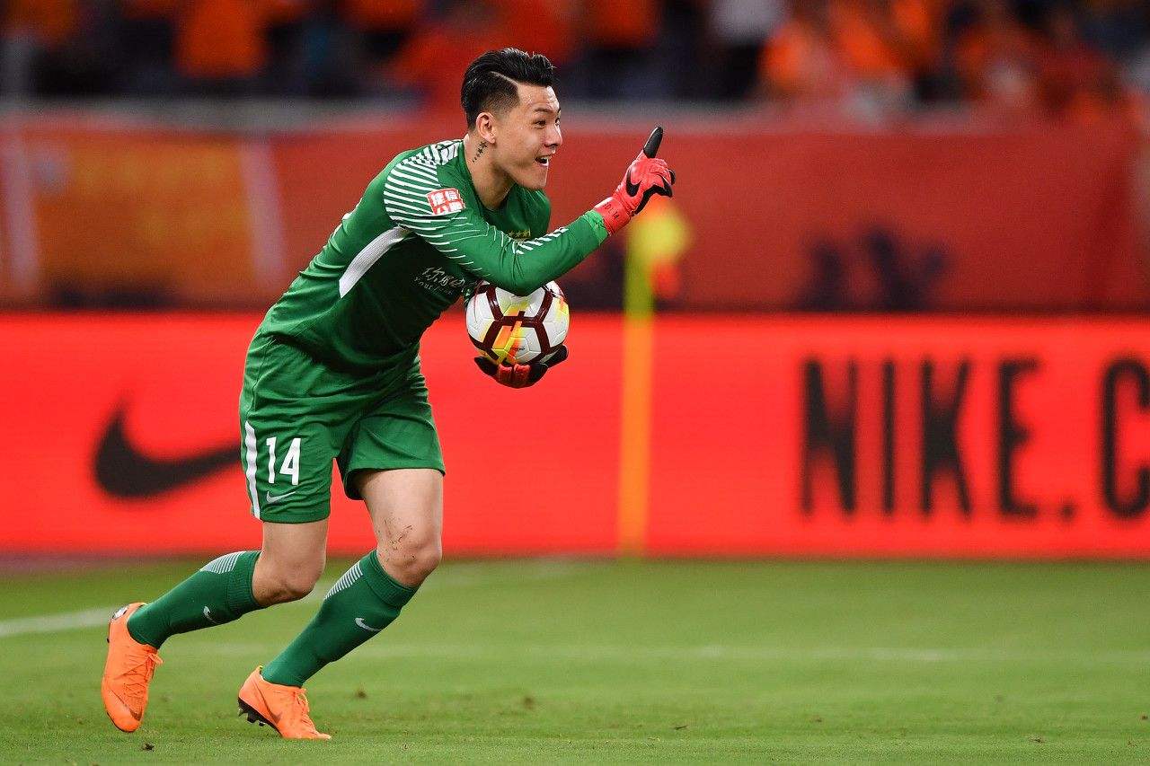 人物丨他是中国范德萨，17岁试训国米，成中超史上最年轻门将