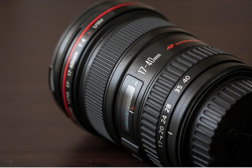 佳能5d4全画幅最值得买的定焦镜头,佳能5d选哪一款镜头合适