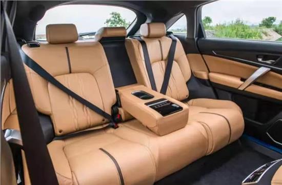 全新ur-v的答案是品质舒适,全新ur-v带你领略