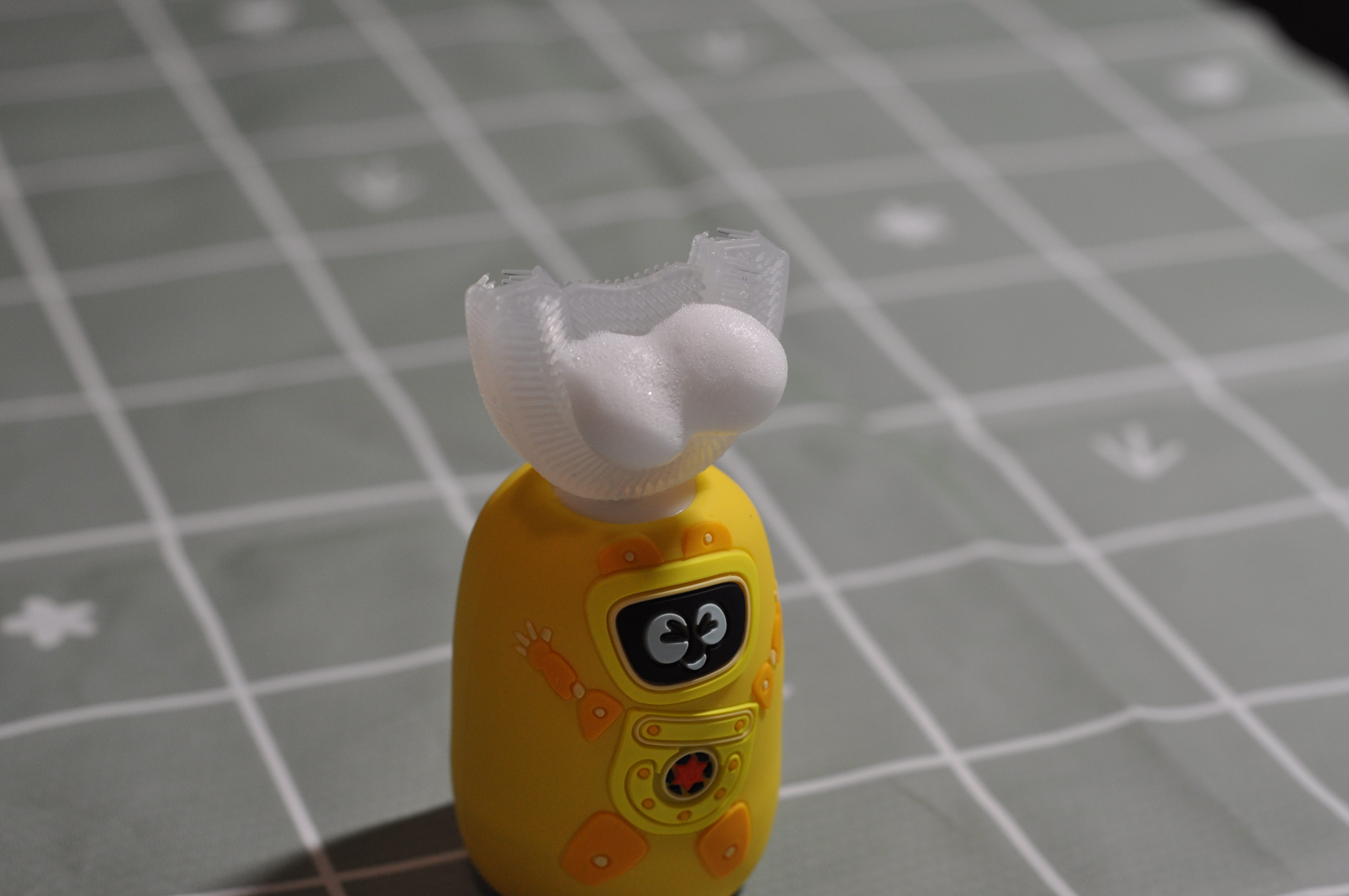 刷牙教学儿童电动牙刷,让孩子正确刷牙的电动牙刷视频