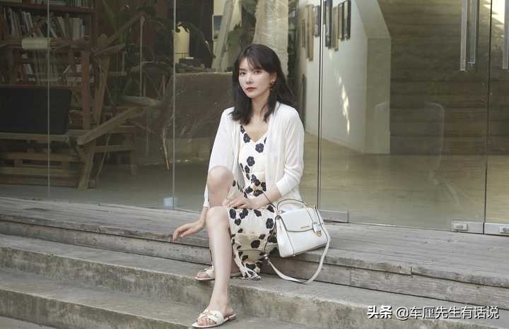 喜欢穿裙子的女人温柔吗,有品位女人喜欢穿连衣裙