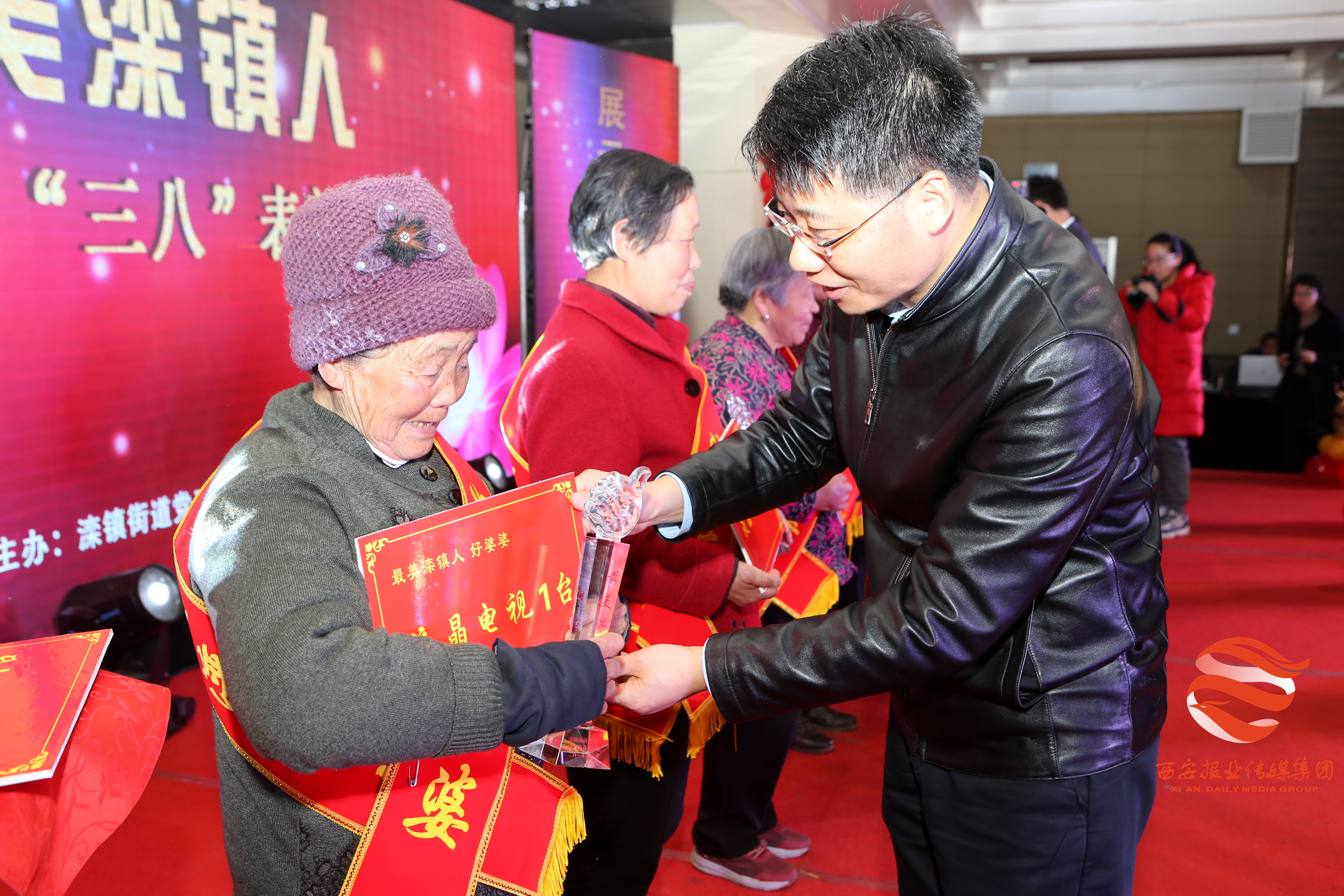 滦县精神文明奖,滦镇街道优秀考生表彰大会