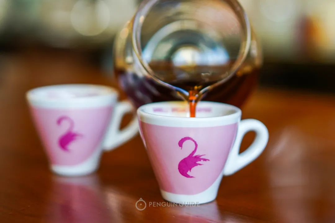 去长沙不为别的就想听茶颜悦色,去长沙点哪个茶颜悦色