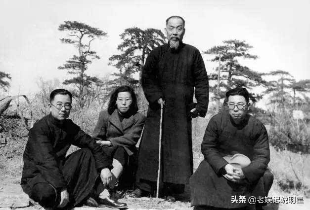 启功自述生平视频,启功晚年照片大全