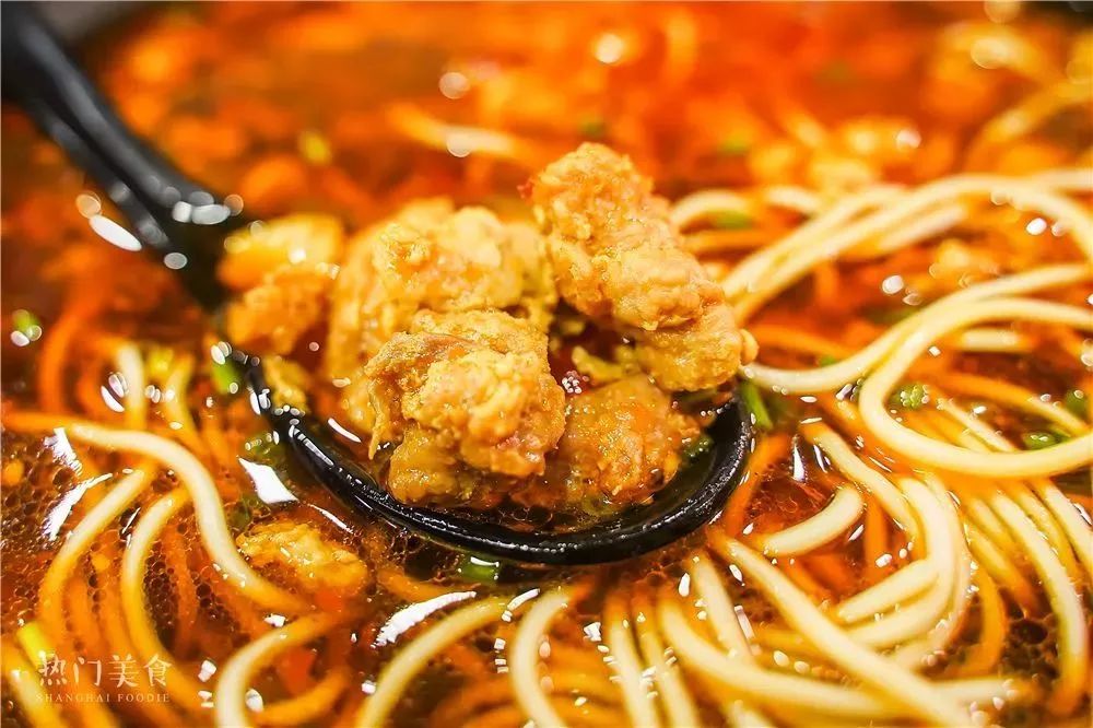 结棍!杨浦区竟然隐藏了翻版“南京路”?10+元就能刷到饱瘫