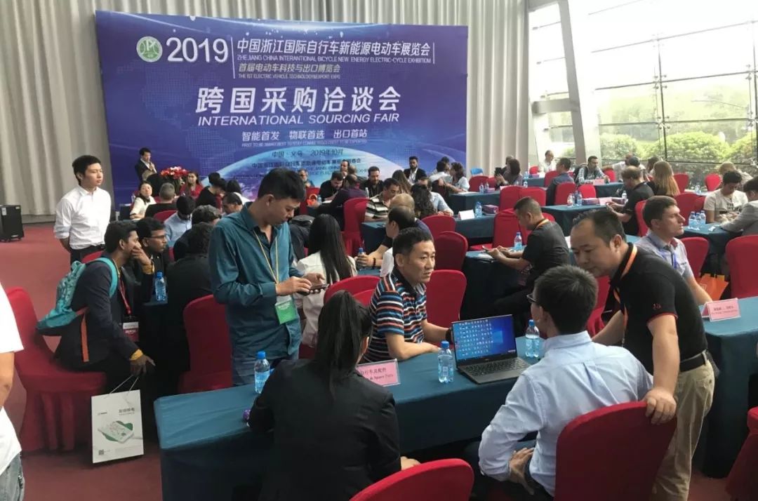 金箭电动车和绿佳电动车性价比,绿佳金箭格林豪泰电动车总代理