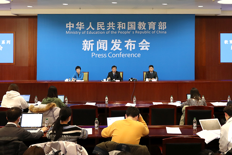 比成绩更重要的是学习,比成绩更重要的是健康的身心