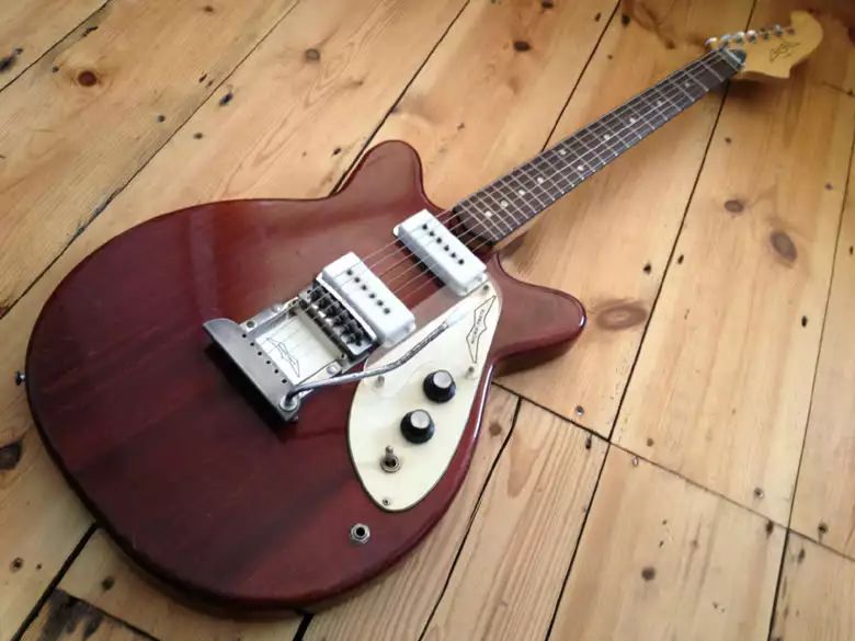 吉他奇闻录：6把来自未来的吉他