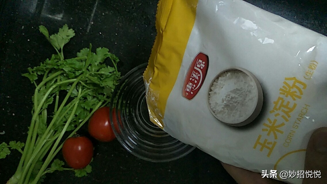 炸过东西的黑油怎样变成干净的油,炸剩的黑油怎么处理