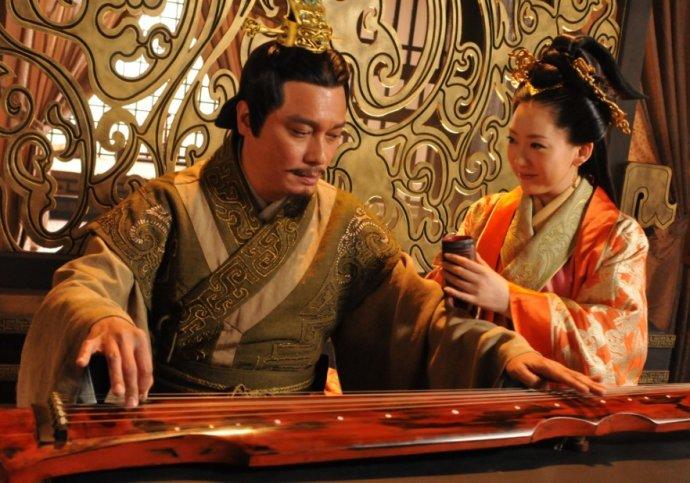 鎴愯鏁呬簨鍗滄樇鍗滃,鑱婅亰鍛ㄦ槗鍏崷鐨勪簨