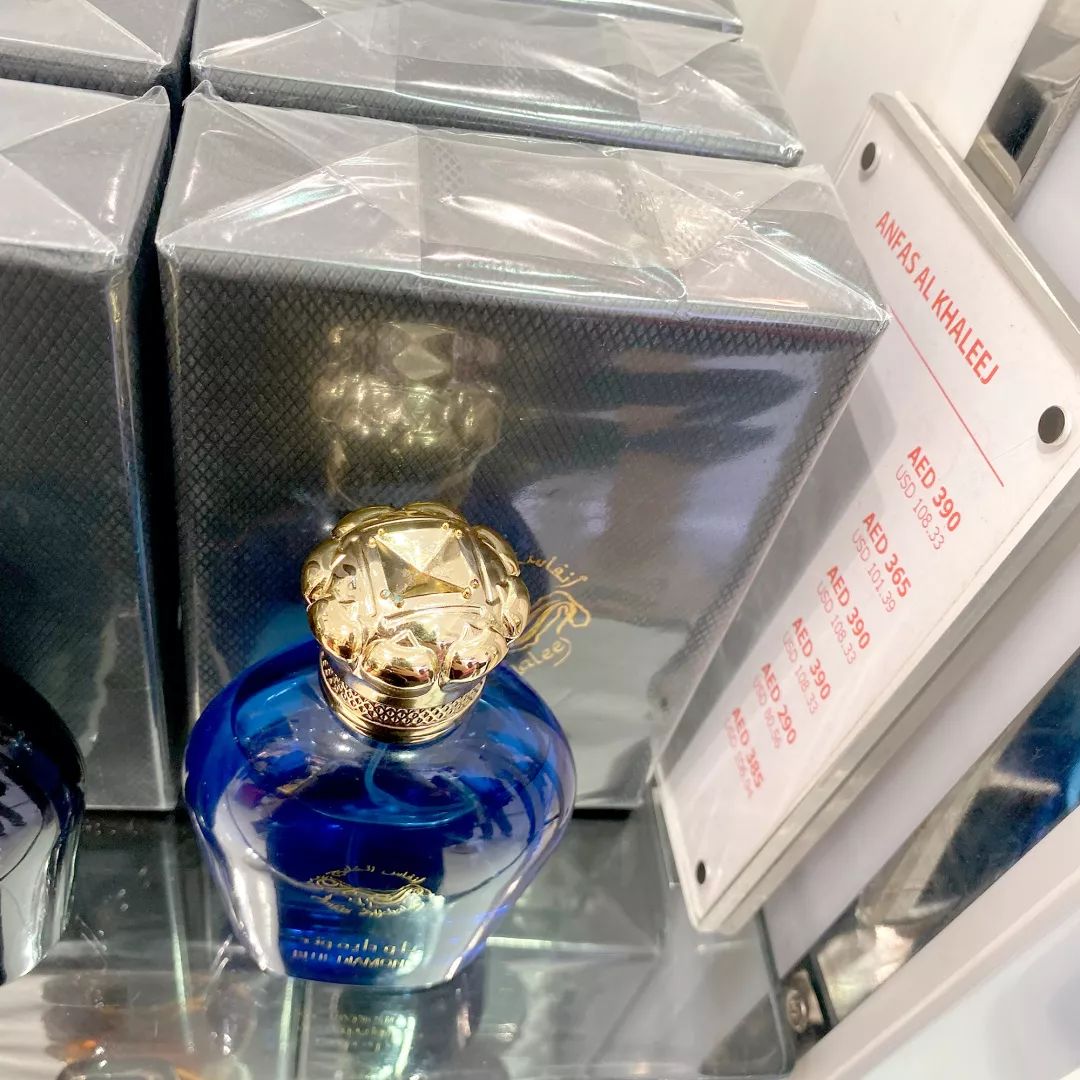 迪拜机场弥漫的香水叫什么名,迪拜香水哪里买最好