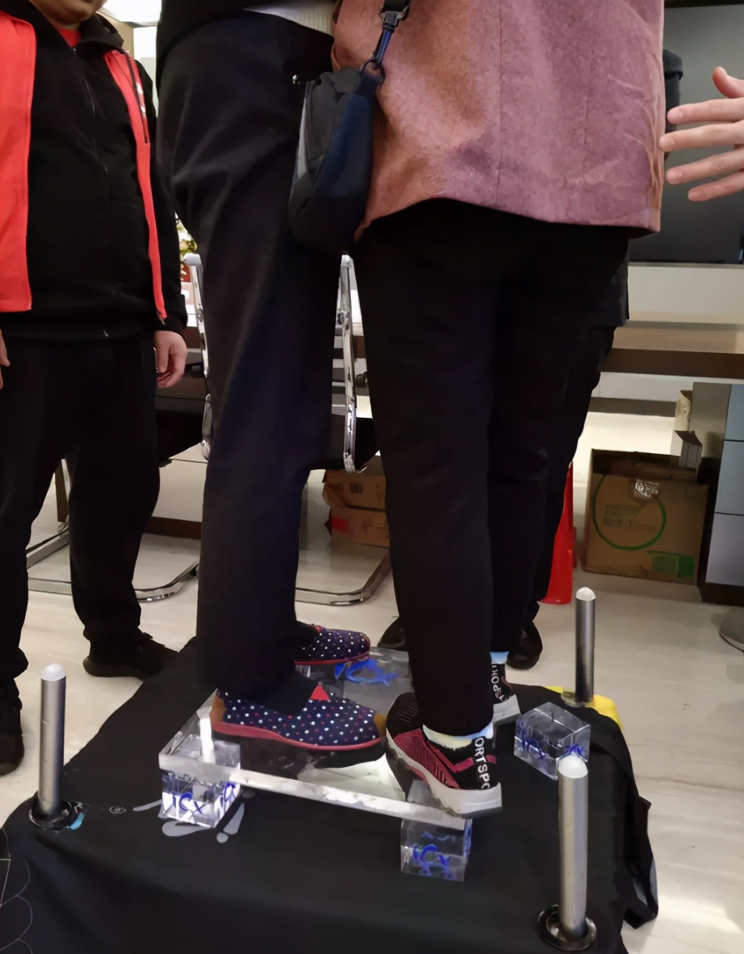 f1赛车意外事故,f1比赛最心碎的事故瞬间