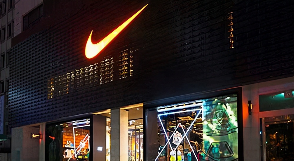 耐克安踏李宁宣传语,耐克广告语惹众怒街头采访