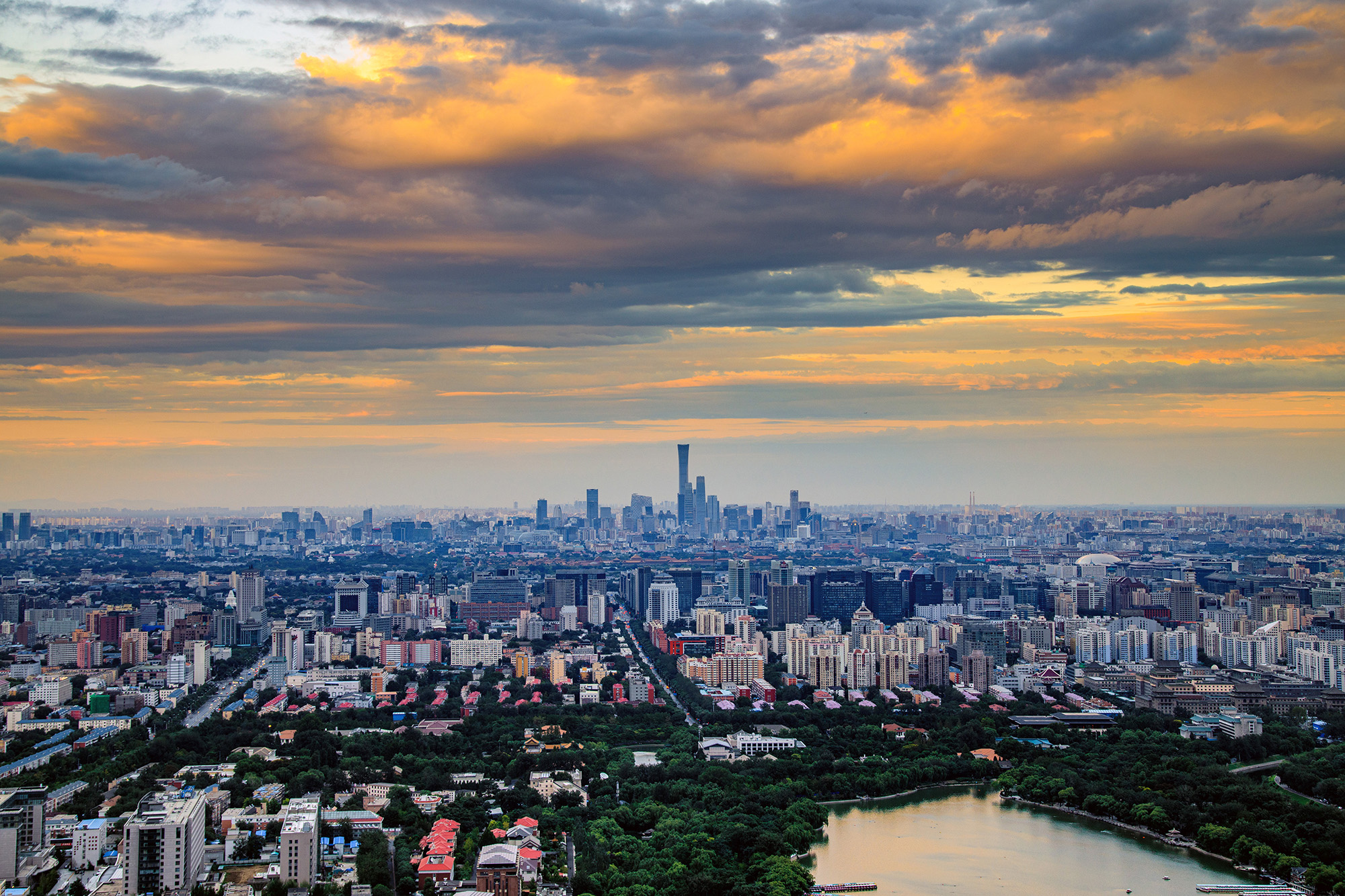 佳能ef24mmfm2.8广角镜头测评,佳能rf24-240镜头缺点