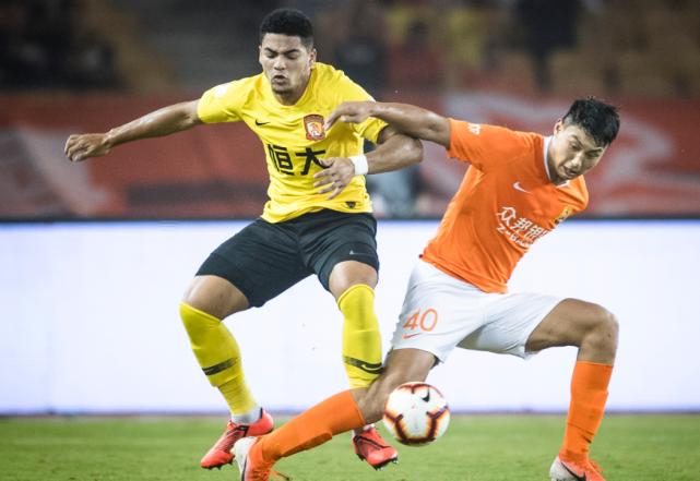 足协发文引争议,为什么足协对归化球员有偏见