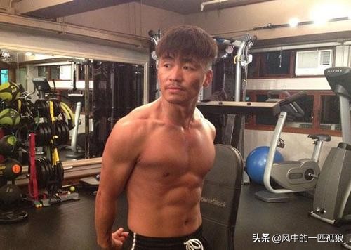 娱乐圈有八块腹肌的男明星,娱乐圈的腹肌男