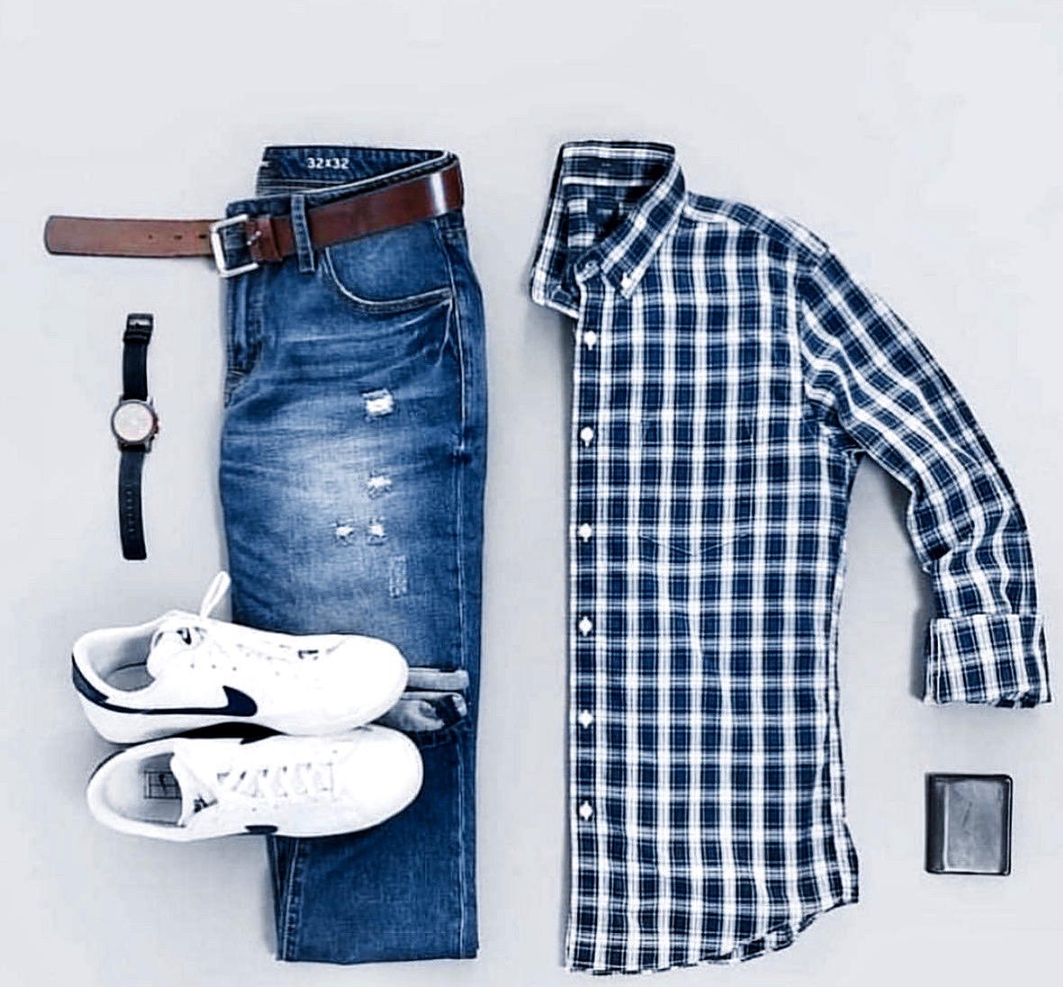 男士衣橱必备5款衬衣,衬衣是每个男人衣柜必备品