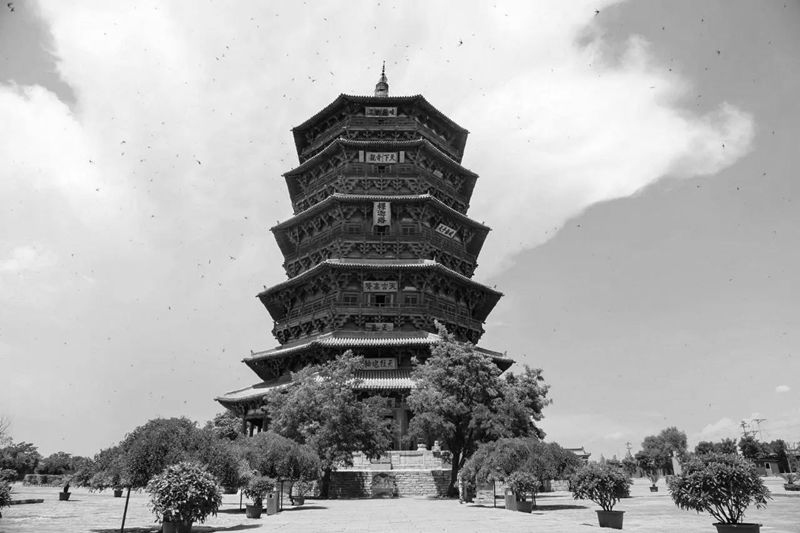 世界最美塔广州塔,中国第一木塔为何屹立1000年不倒