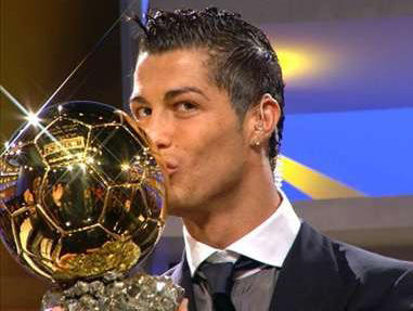 意甲女主持人c罗,女足球运动员谈c罗