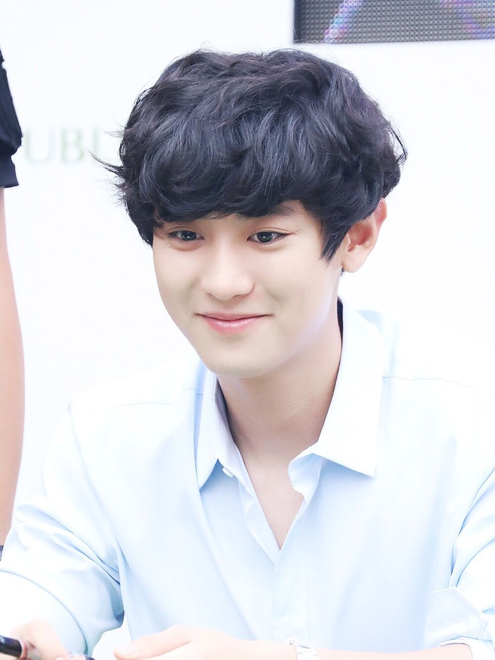 边伯贤对待私生和粉丝的态度,边伯贤谈粉丝和私生饭的区别