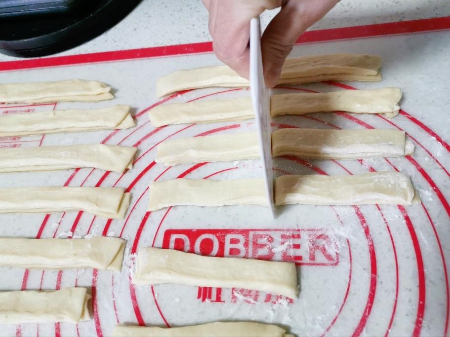 家常炸油条需要放酵母吗,油条不放酵母怎么做才酥脆