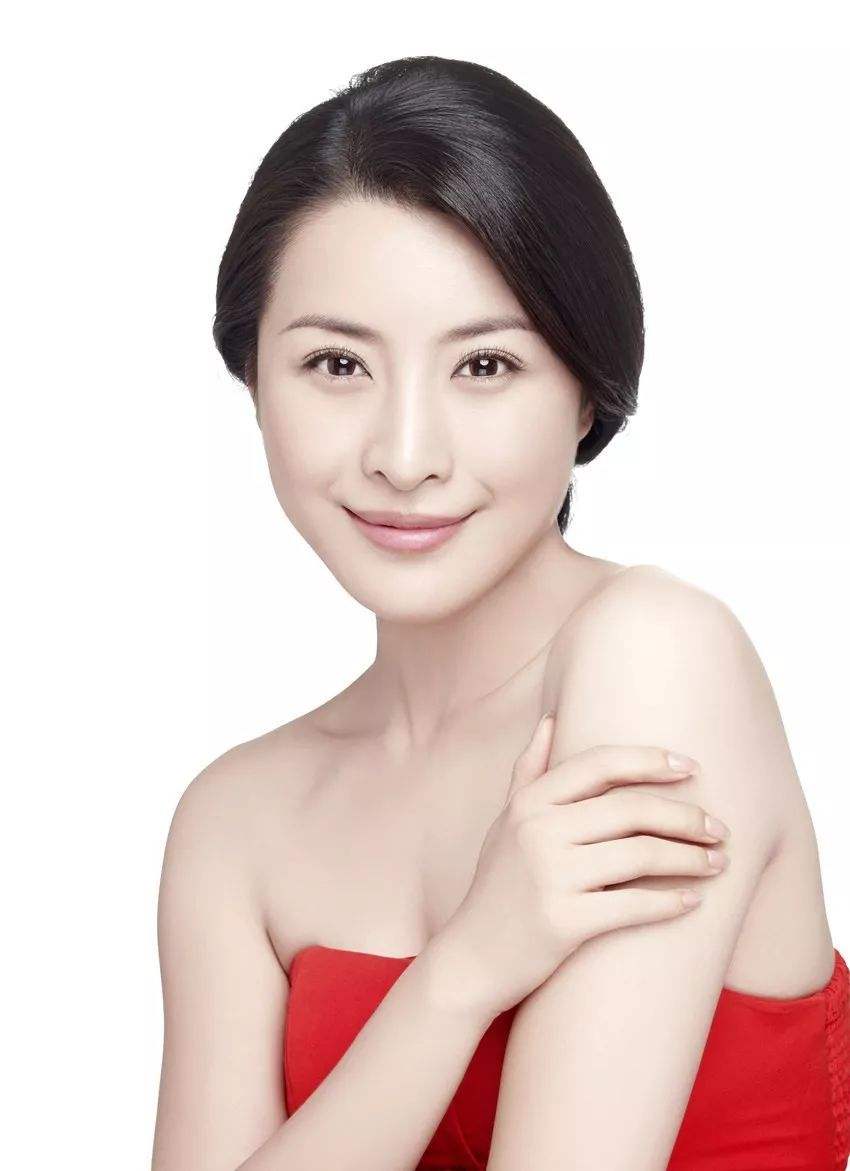 王雅捷演的富家女人,王雅捷饰演富豪妈妈