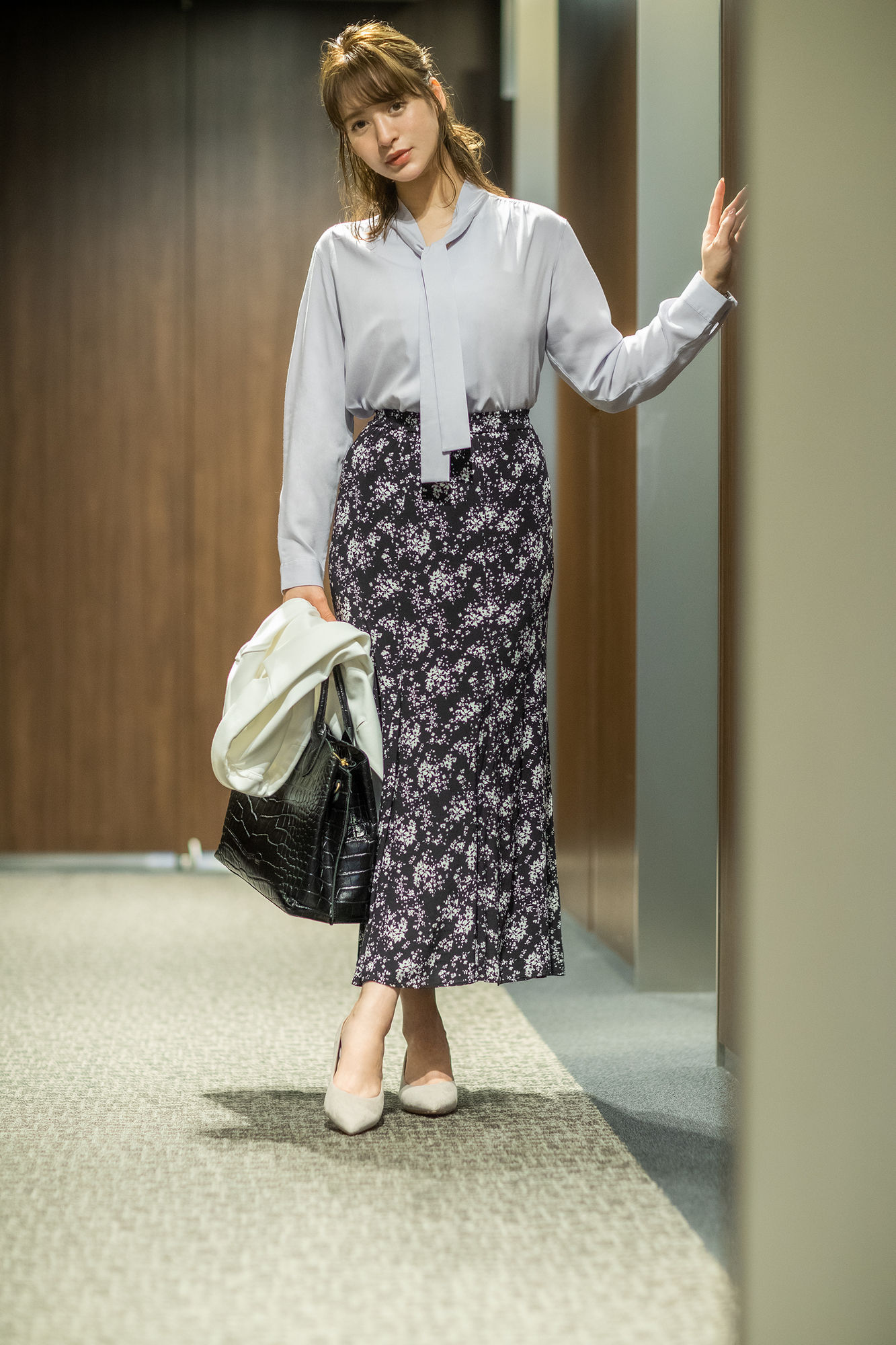 7款冬季职场造型，帮你打破对职业装的刻板印象