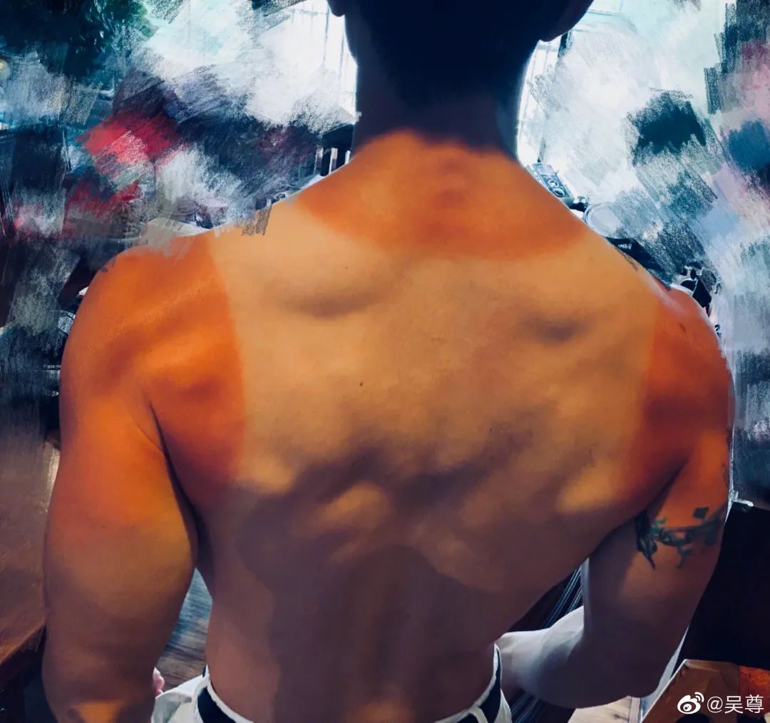 吴尊户外旅游,吴尊海边