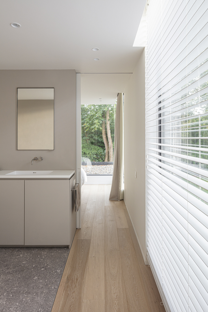 住宅设计：整个一楼都做成了落地窗，这栋别墅的结构太特别了