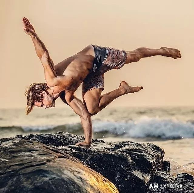 100张瑜伽图片大全,24张瑜伽照片模板最新