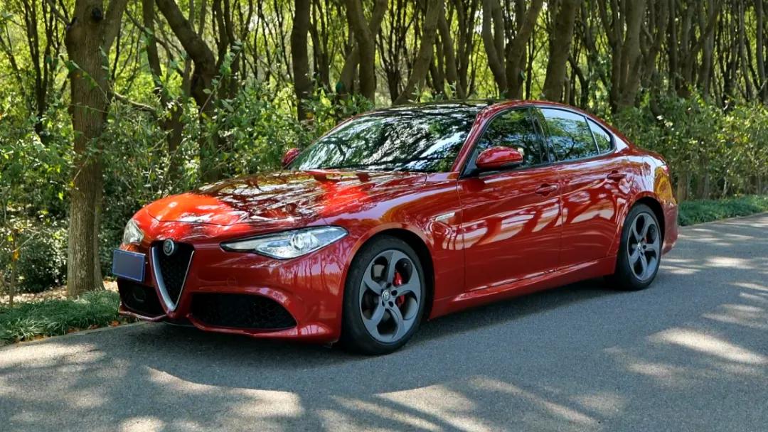 意大利风情满载的阿尔法罗密欧Giulia,还有个名字叫做“勇气”