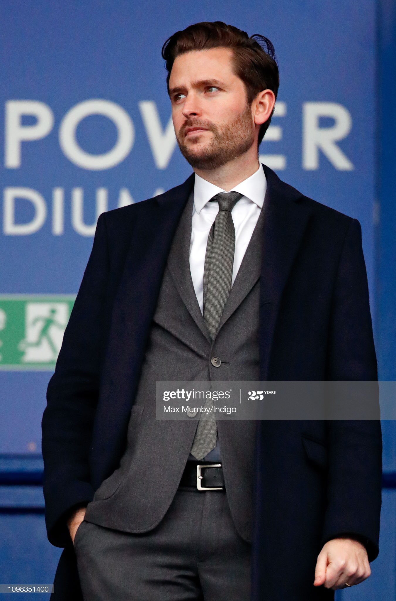 琼斯和梅根助手,梅根琼斯