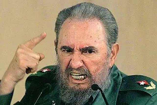 卡斯特罗将长子踢出继承人选，2011年卸任后，让80岁的弟弟接班