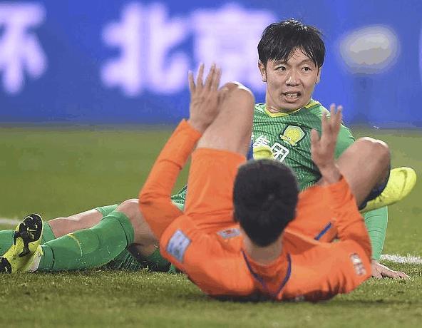 李霄鹏鲁能踢北京国安,鲁能大胜国安李霄鹏