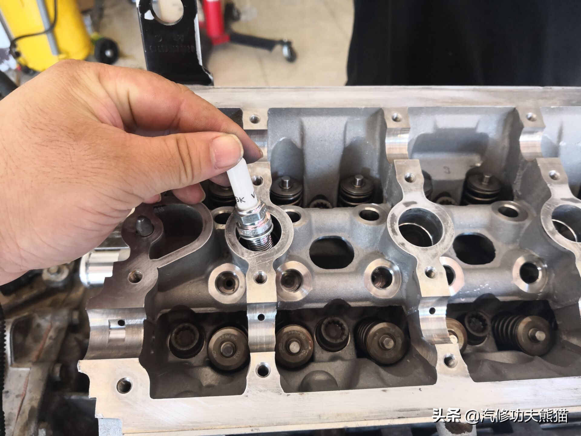 2017款途观丝绸之路1.8t烧机油吗,途观2015款1.8t四驱豪华版烧机油