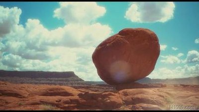 又渴又疼！手臂被石头卡住五天五夜？这部电影告诉你如何断臂求生