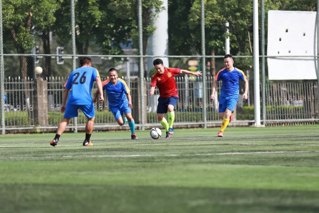 火焰蓝俱乐部图片,火焰蓝篮球队