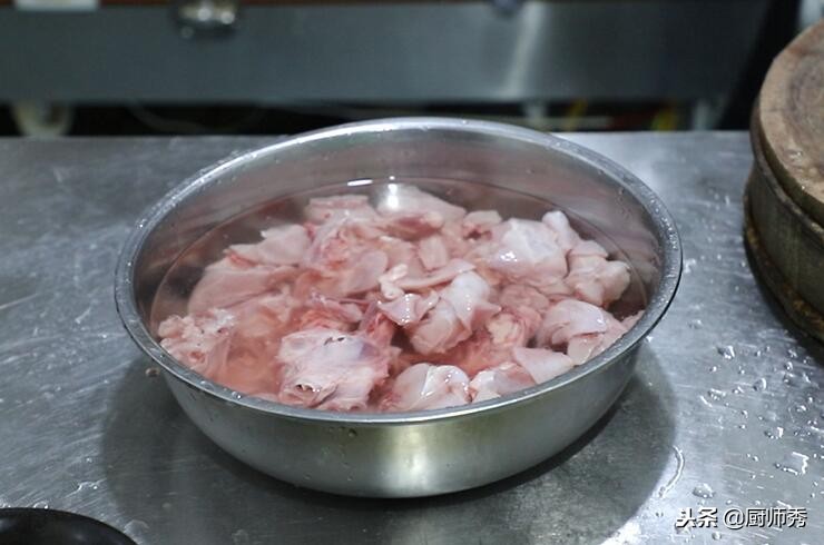 兔肉5种简单美味的做法,兔肉怎么做才好吃还好看