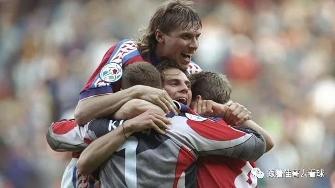 跟着佳哥去看球,佳哥去看球