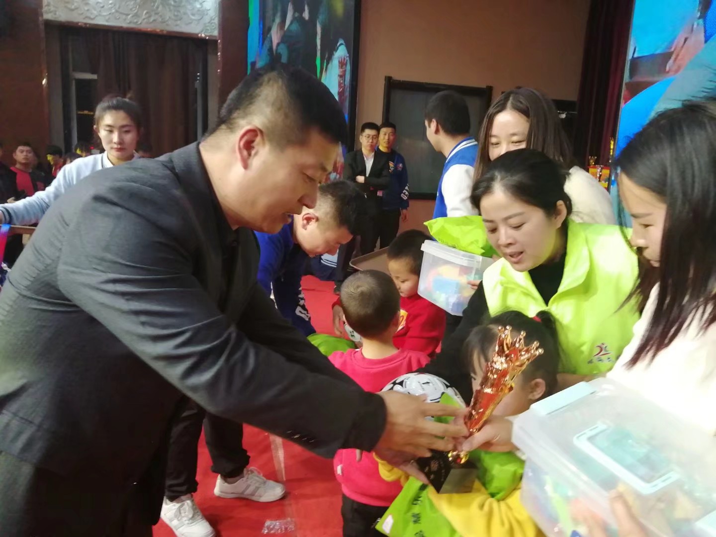 2019忻州智海文化首届“乐童杯”魔方大赛圆满落幕