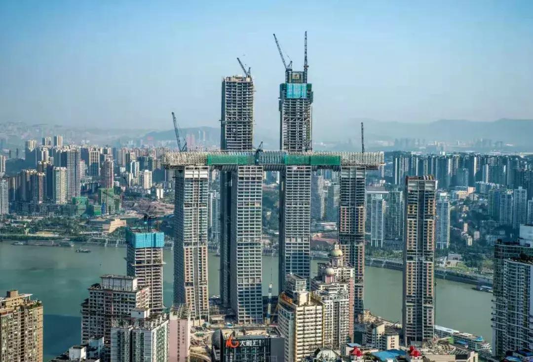 重庆第一高楼来福士广场建造过程,重庆来福士广场高楼共多少层