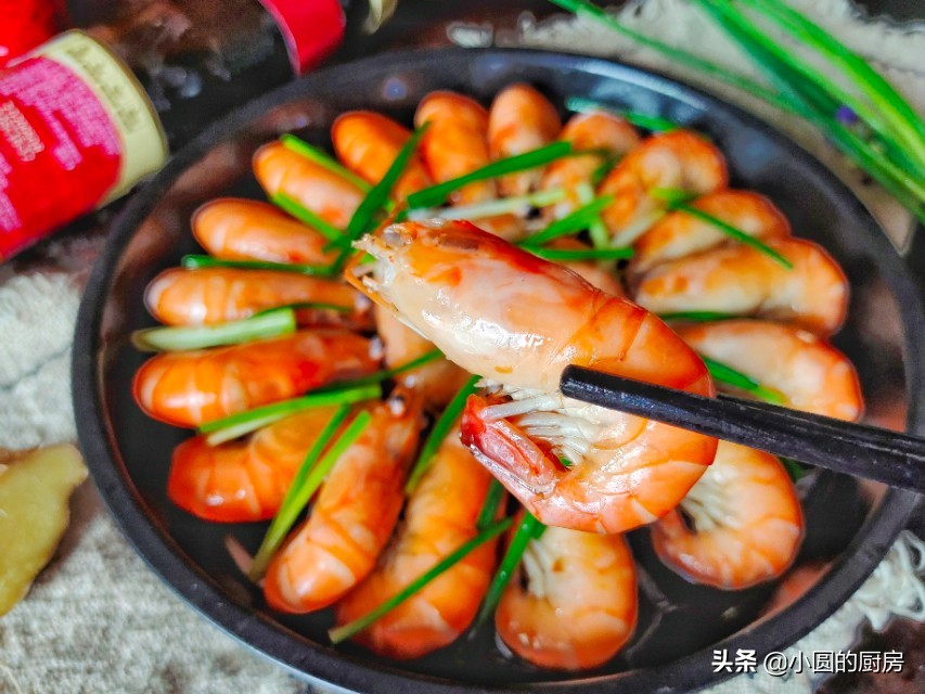 虾焯水的正确做法,煮虾煮几分钟才不会老很嫩