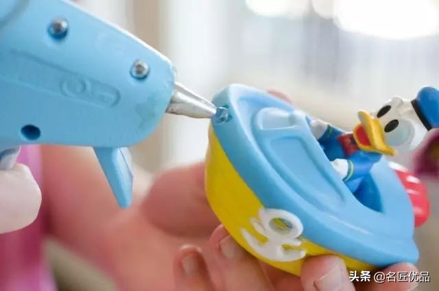 用硬纸板和胶枪做什么手工,胶枪可以做什么手工